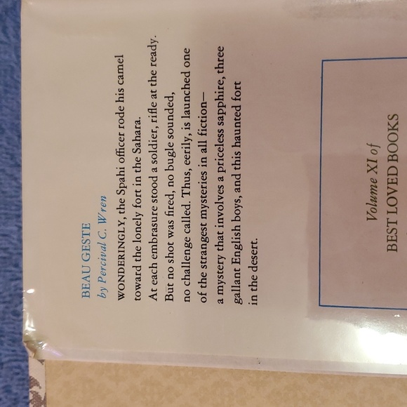 Best loved books for young readers - Picture 6 of 7